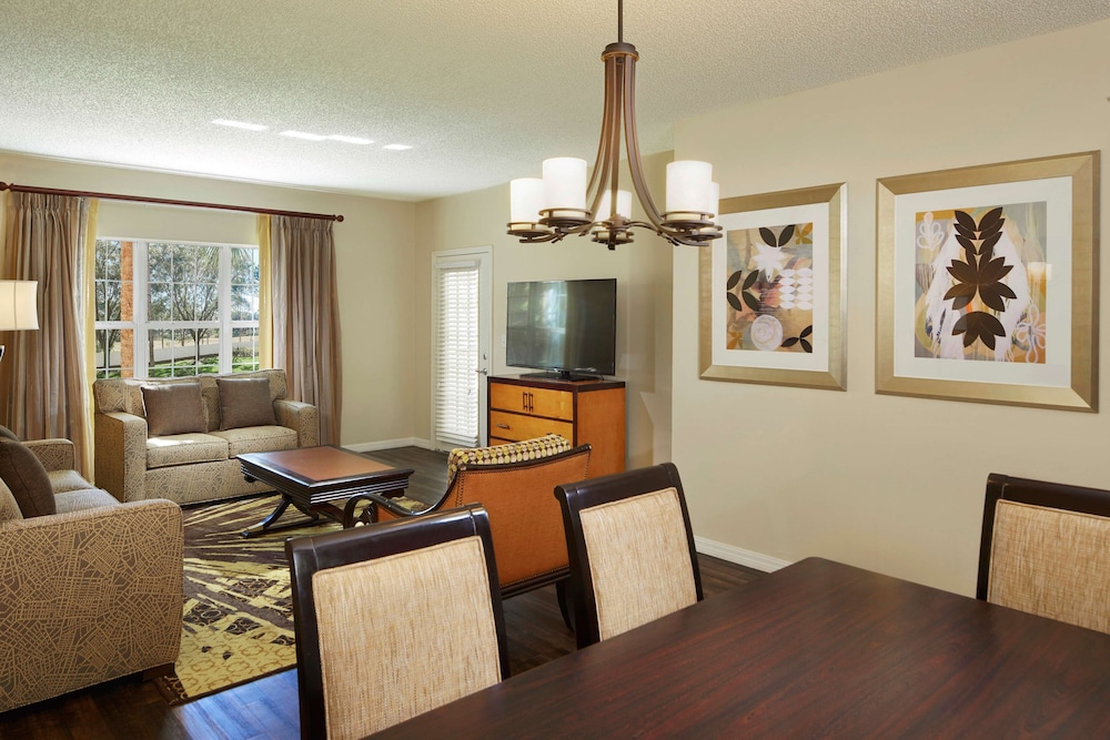 Hilton Grand Vacations Club Seaworld Orlando 34/57