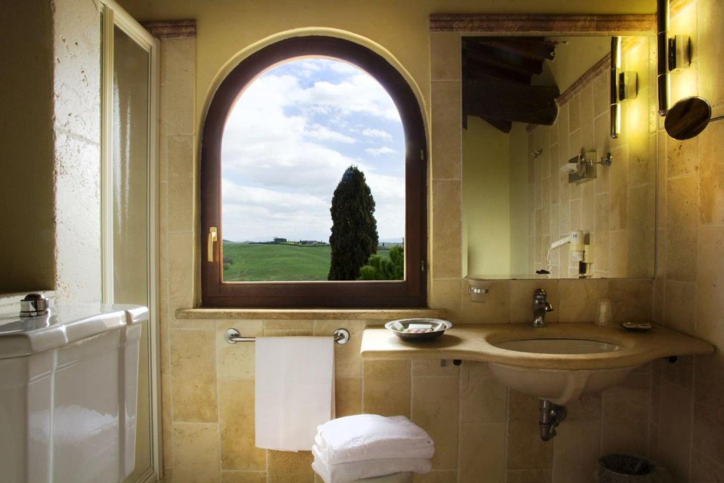 Castello Di Leonina Relais 44/46