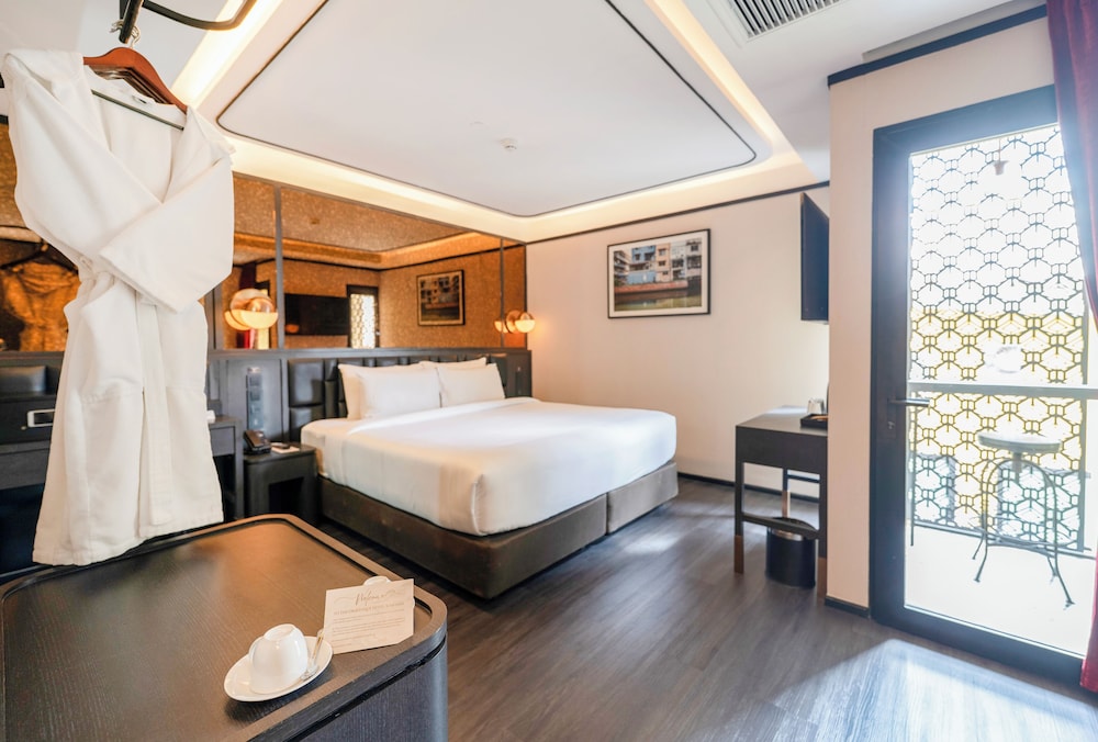The Gravitique Hotel Khaosan 14/50