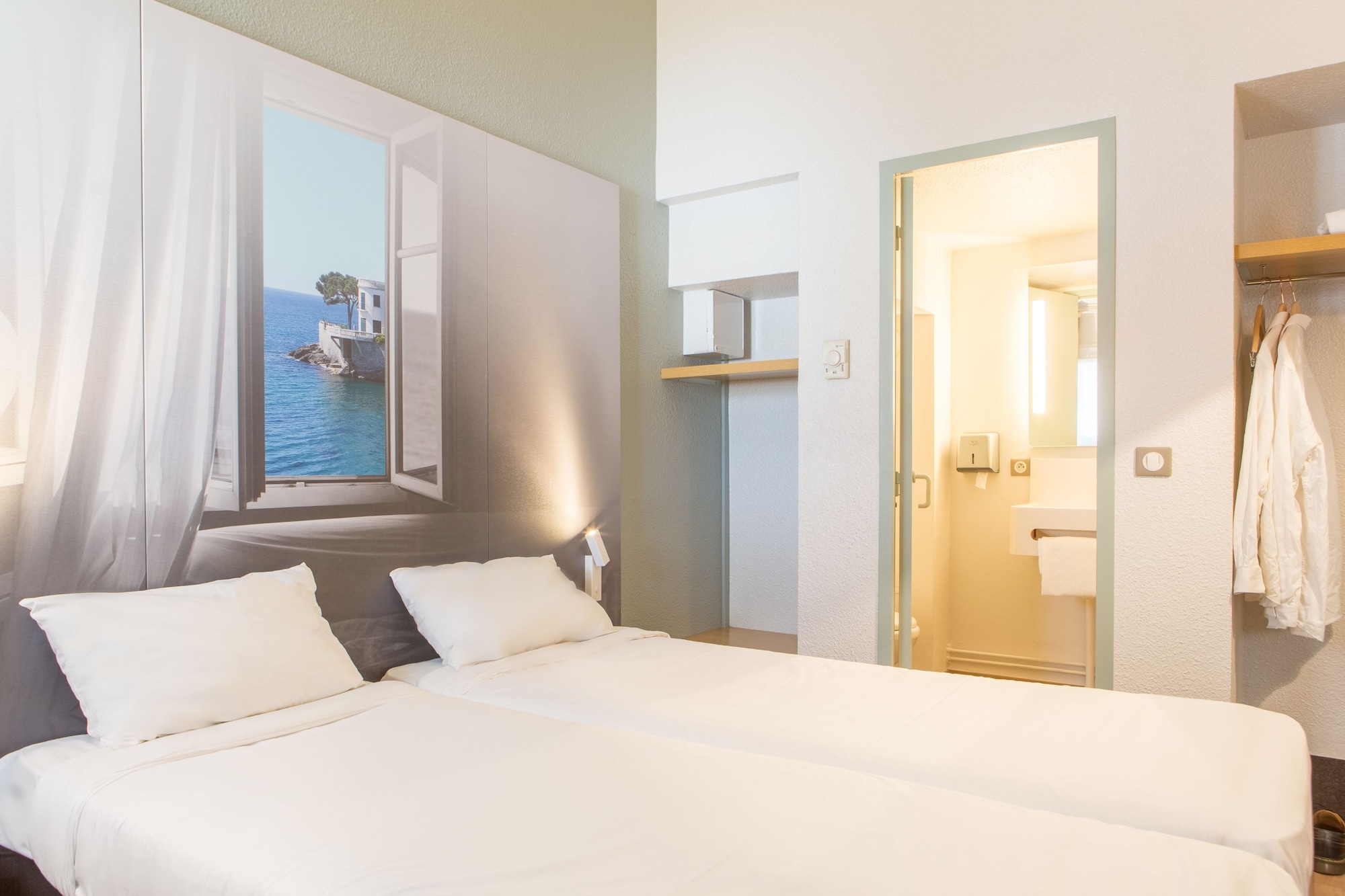 Twin room