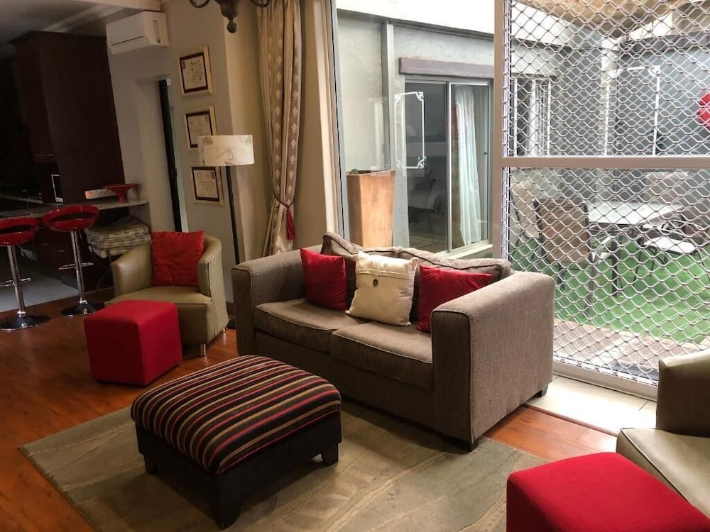 314 on Clark Guest House 48/76