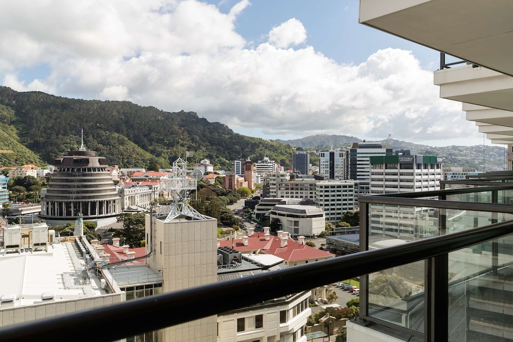 Rydges Wellington 5/69