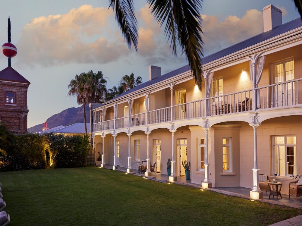 Dock House Boutique Hotel 4/49