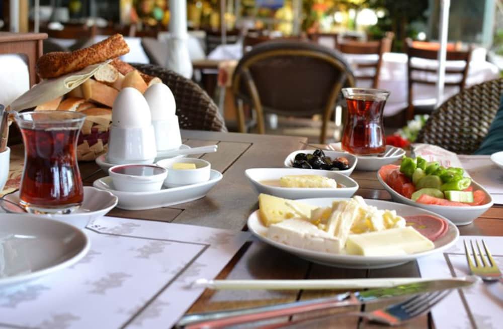 Golden Inn Uzungol 42/66
