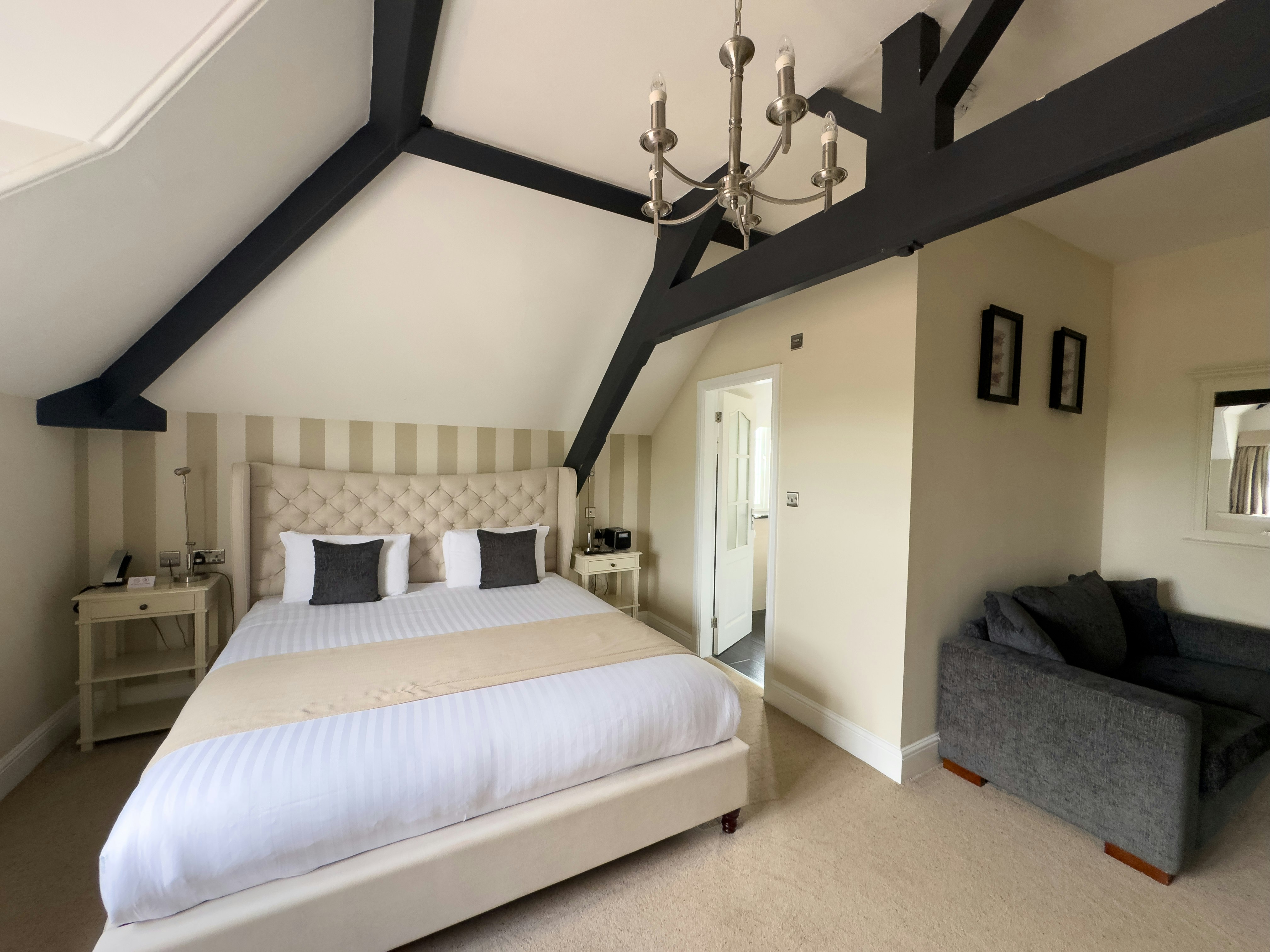 The Mount Hotel 43/80