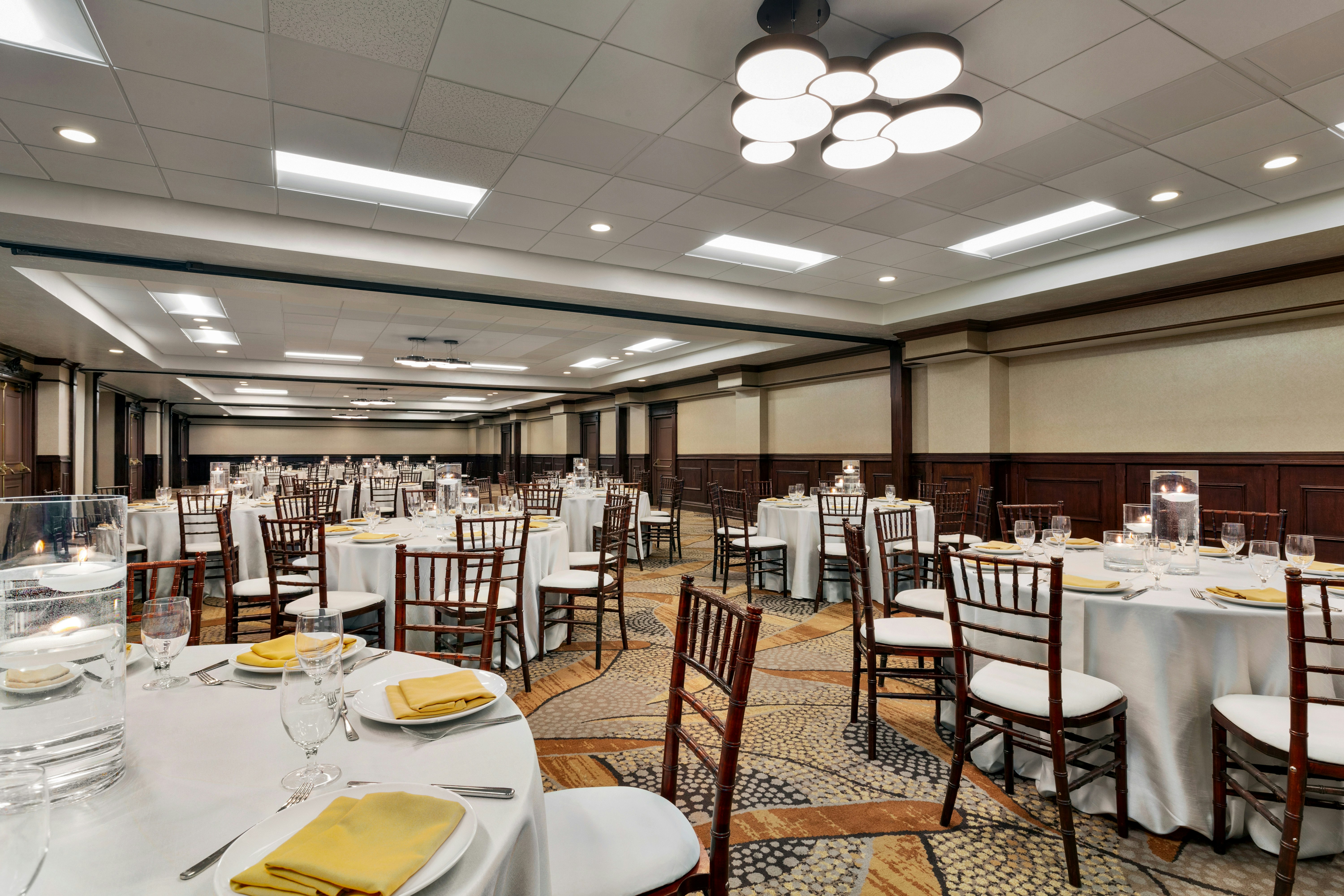 Embassy Suites By Hilton Santa Ana Orange County Airport 42/62