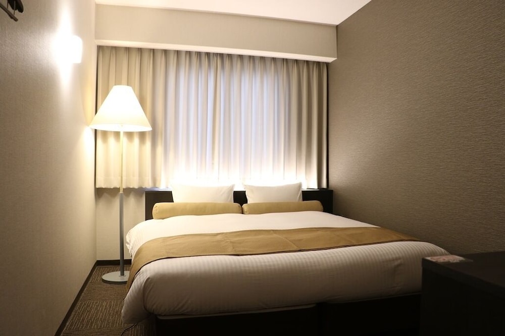 Crystal Hotel Minami Senri 25/54