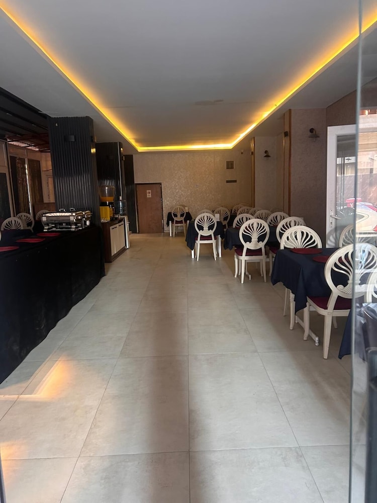 Akman City Hotel 58/66