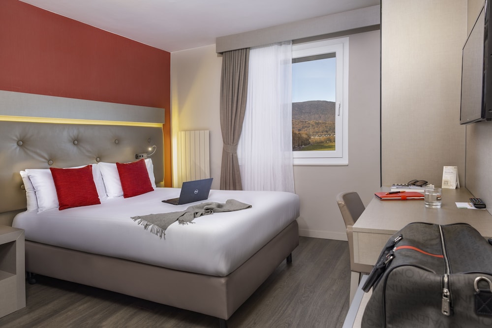 STANDARD, DOUBLE OR TWIN BED