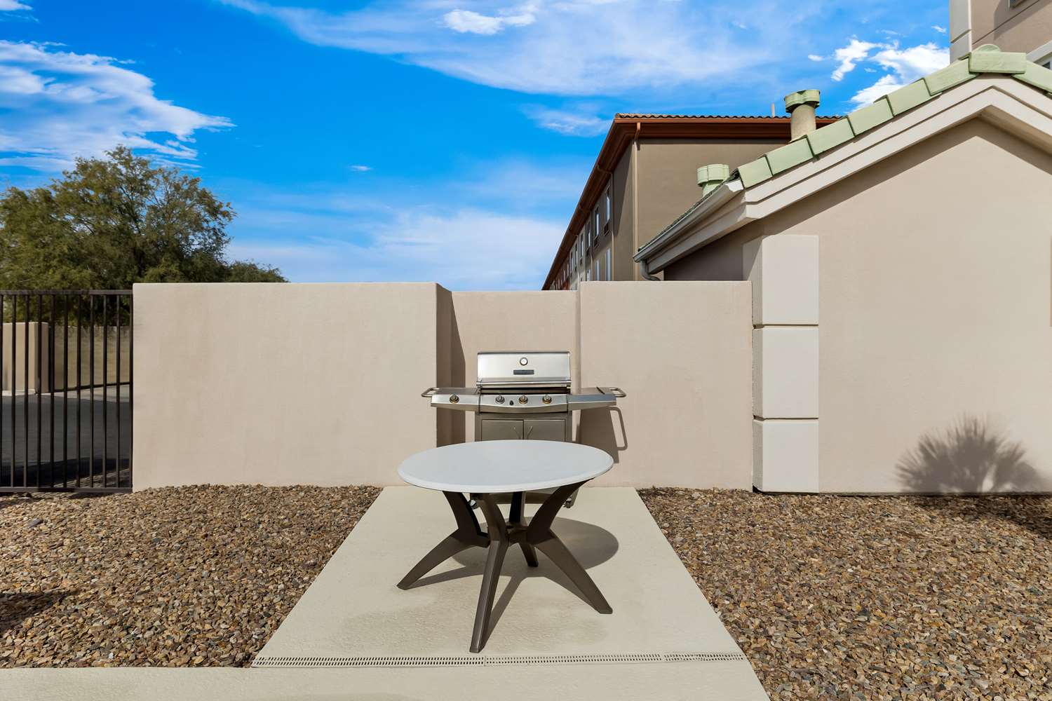 Comfort Inn Tucson Central 8/50