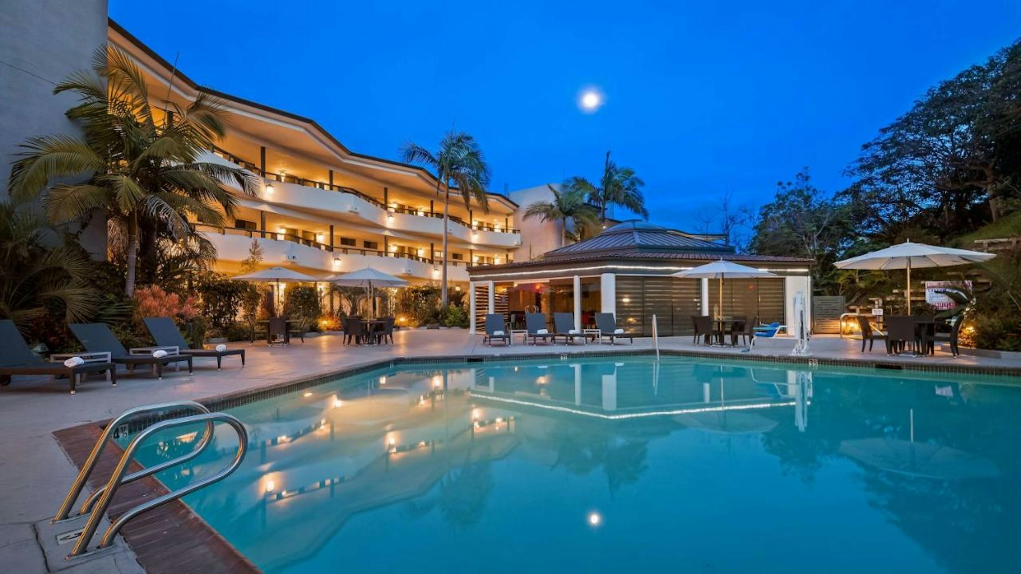 The Encinitan Hotel & Suites 6/35