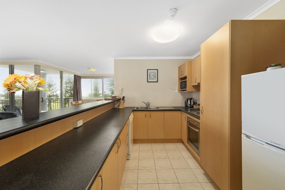 Sandpiper Apartments 59/71