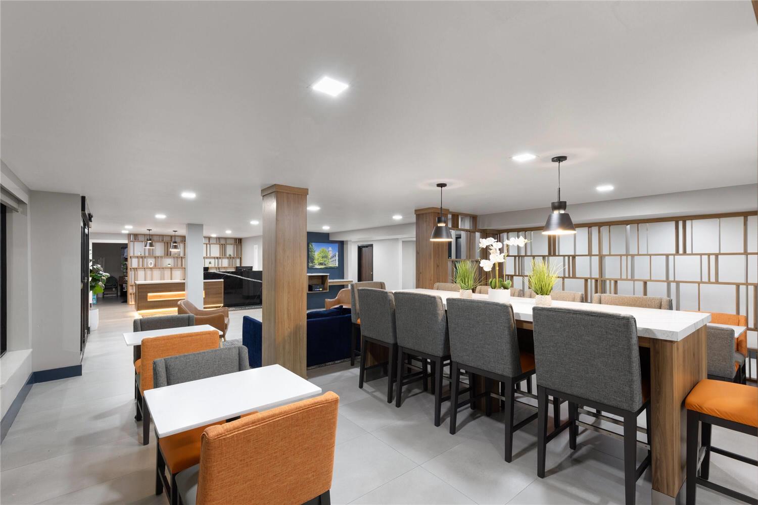 La Quinta Inn & Suites by Wyndham Springdale 15/18