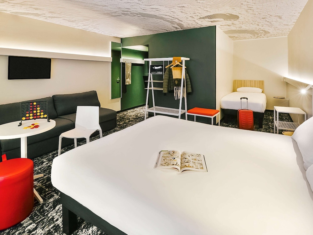 Ibis Annecy Cran Gevrier Hotel 10/68
