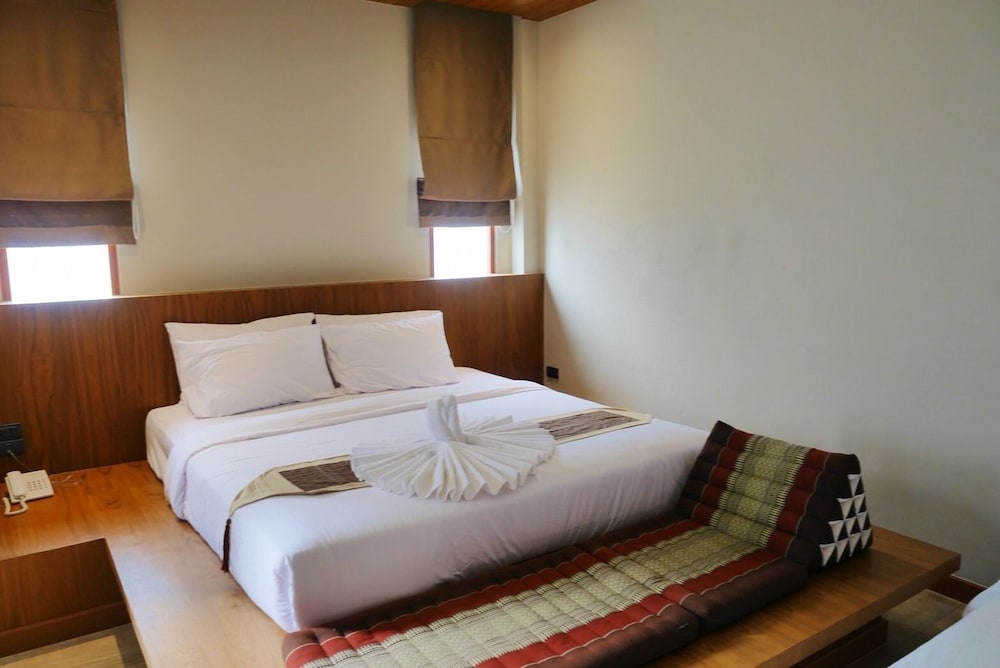 DELUXE, VILLA, HOT TUB