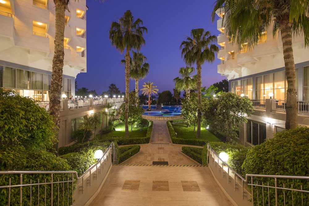 Terrace Beach Resort 27/35