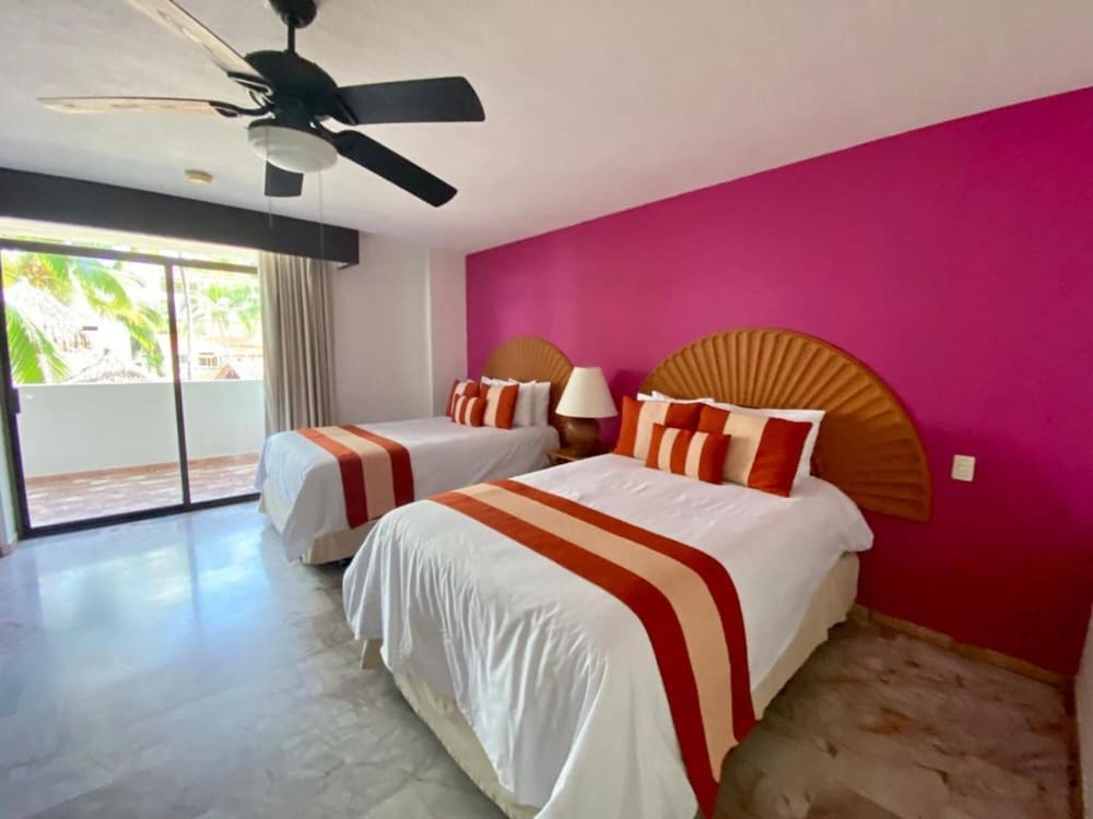 Costa Sur All Inclusive Resort Puerto Vallarta 12/50