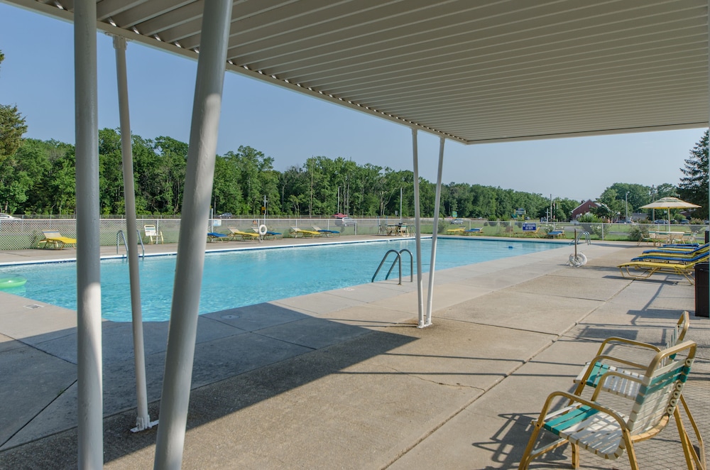 Hyland Motor Inn 22/63