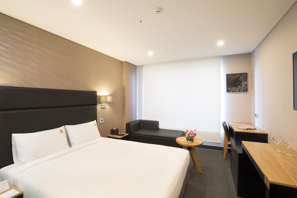 STANDARD, DOUBLE BED