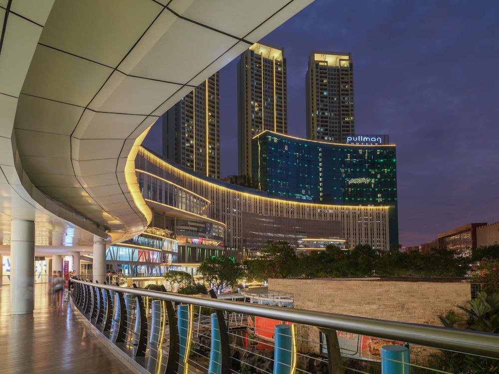 Pullman Jakarta Central Park in JAKARTA