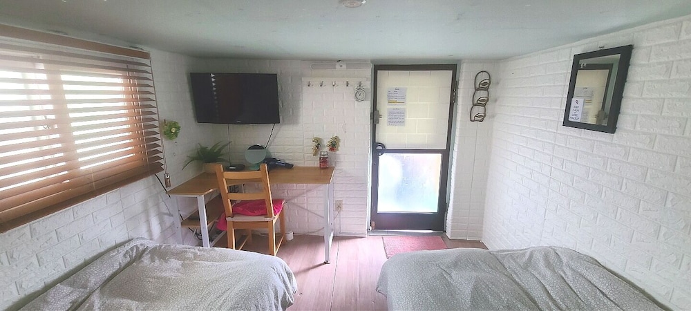Apple Tree Guest house 13/50