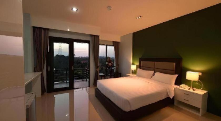 Sixty Six Place Hotel 20/42
