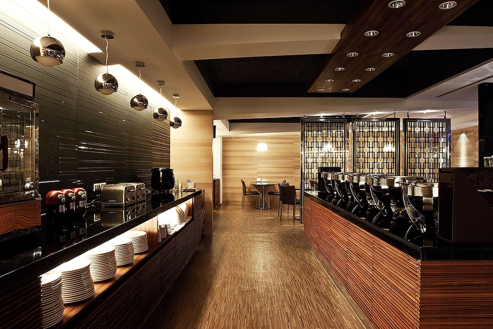 Royal Group Hotel -Chang Chien Branch 22/26