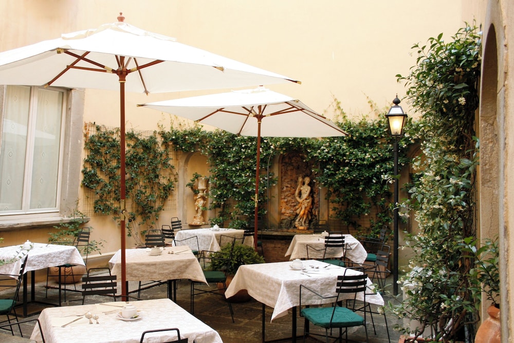 Piccolo Hotel Cortona 35/48