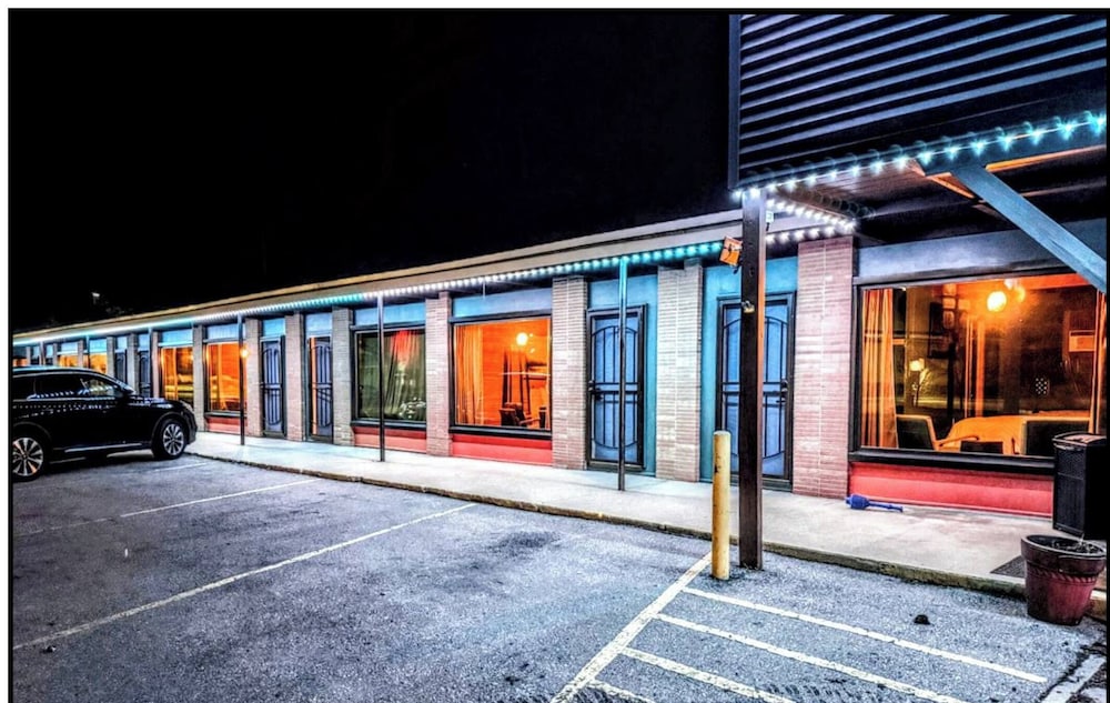 Villa Moderne Motel 4/48