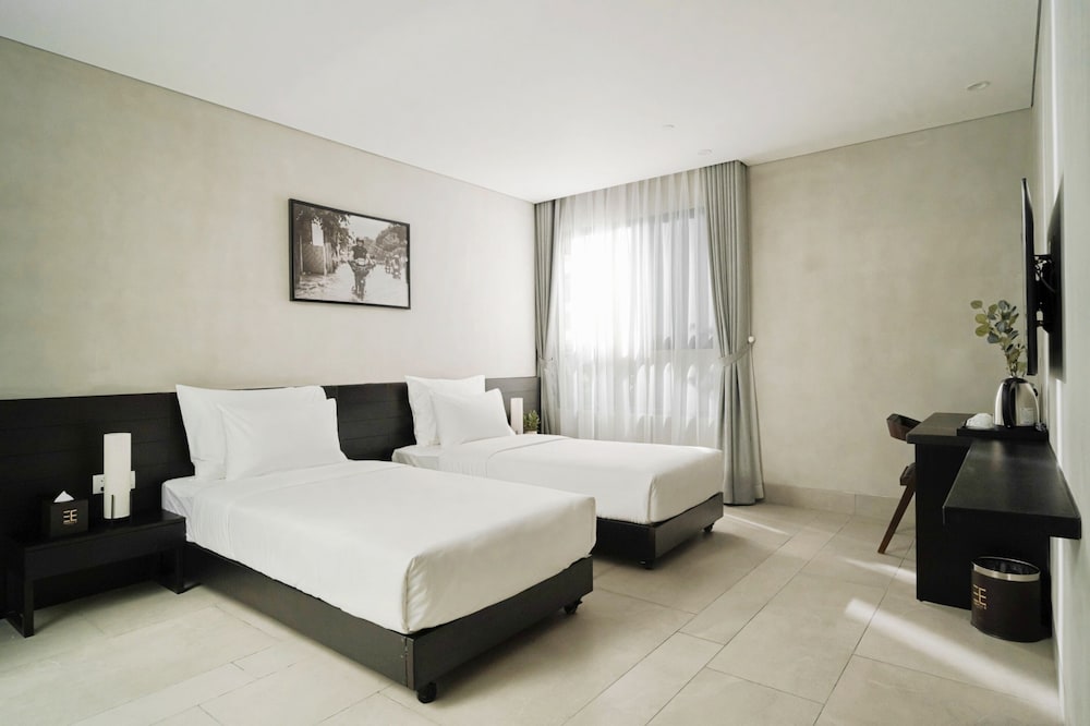 Triple E Hotel Metro Ben Thanh 20/50