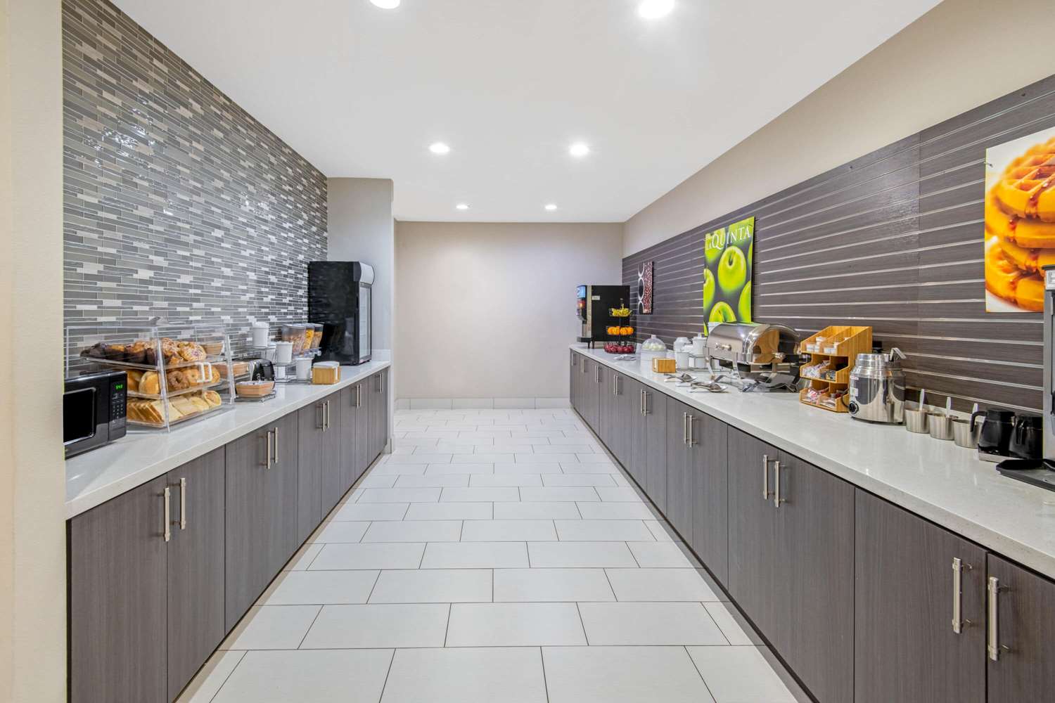 La Quinta Inn & Suites by Wyndham Weatherford OK 6/47