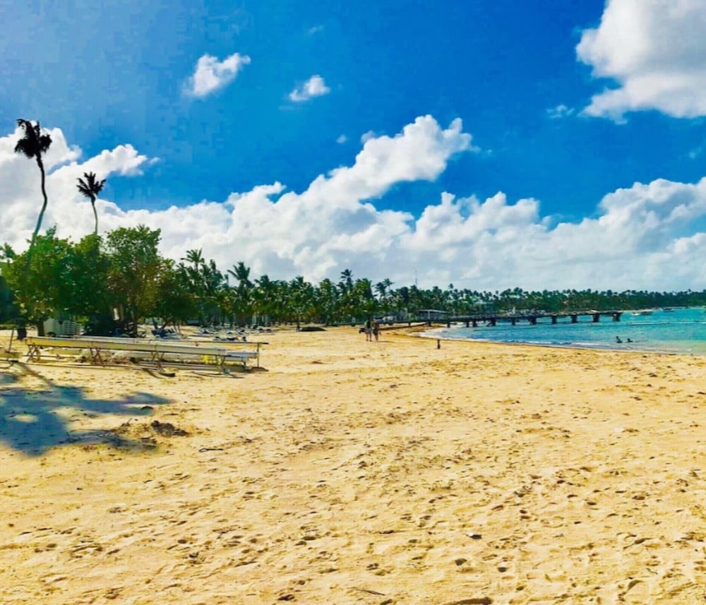 Blue Beach Punta Cana Luxury Resorts 43/47
