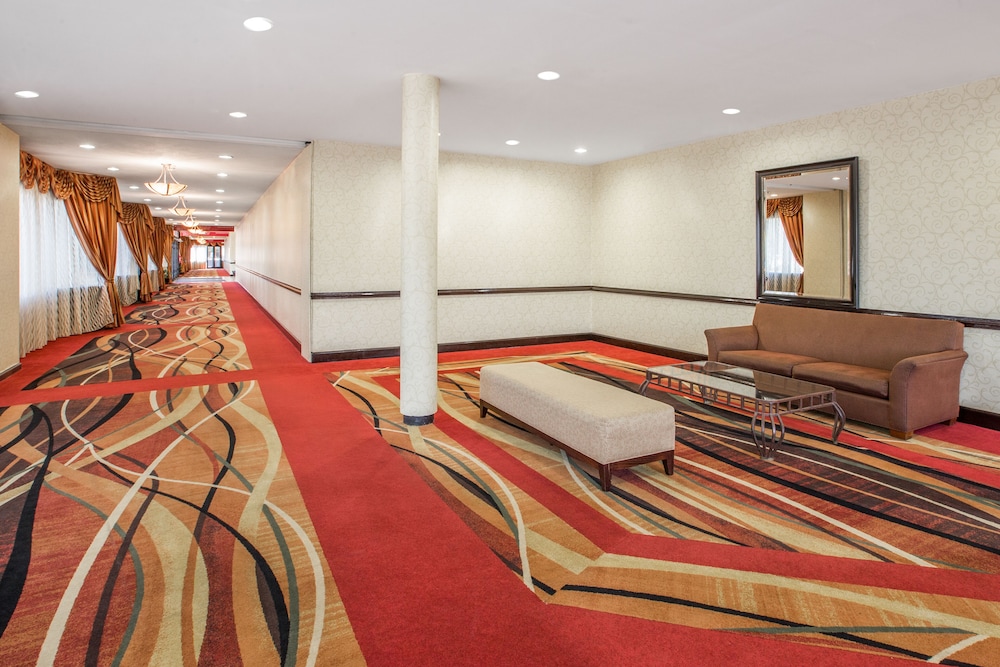 Wyndham Houston near NRG Park/Medical Center 16/56