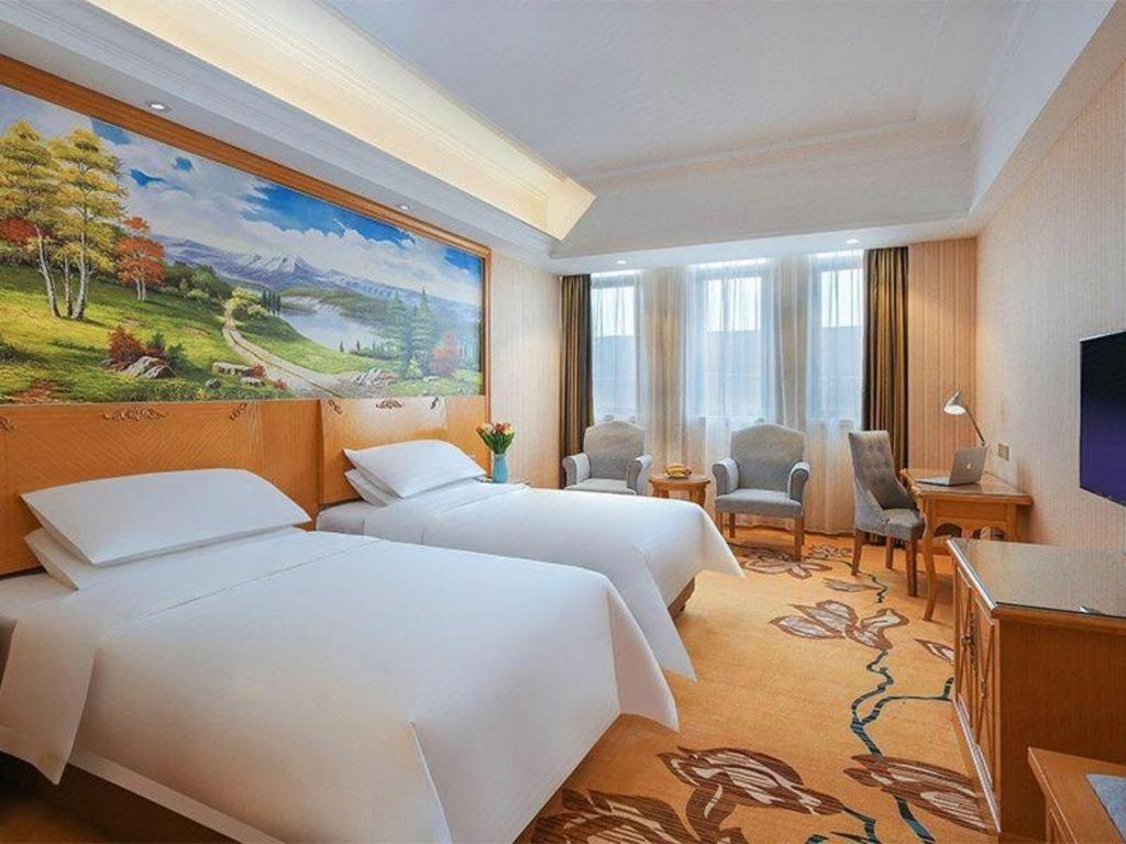 Vienna Hotel (Taicang Zhenghe Road) 28/40