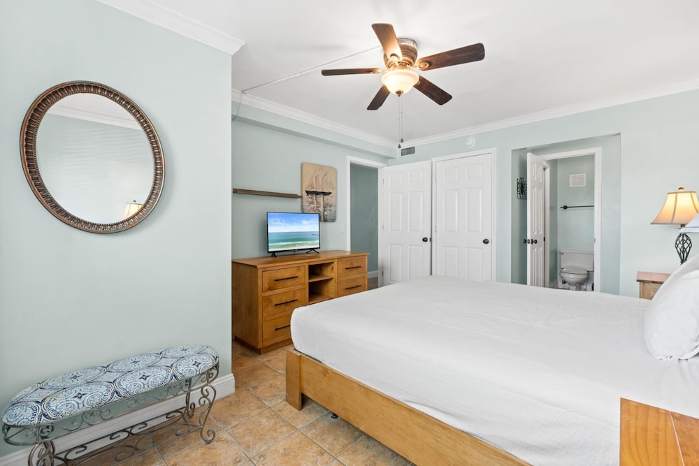 1 BEDROOM, CONDO, OCEAN VIEW
