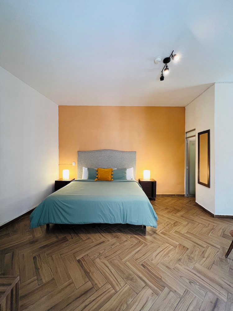Hotel Universidad 17/50