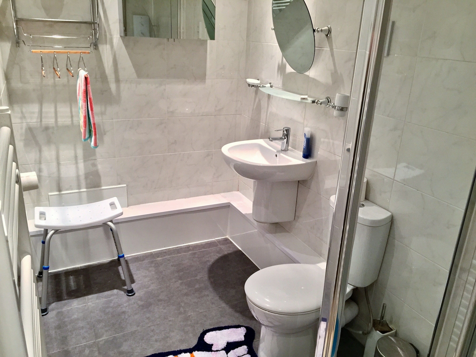 غرفة أساسية بسرير مزدوج بحمام خاص، 16 PILRIG GUEST HOUSE 4/8