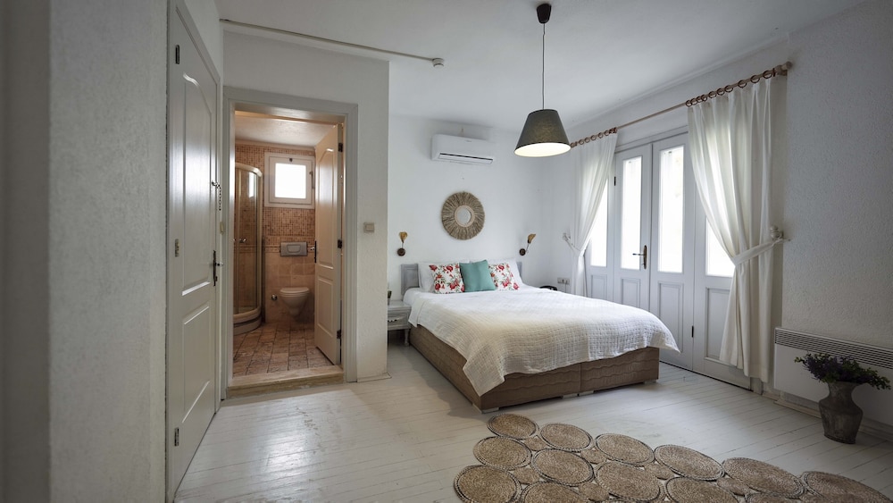 Tash Mekan Alacati Boutique Hotel 9/28