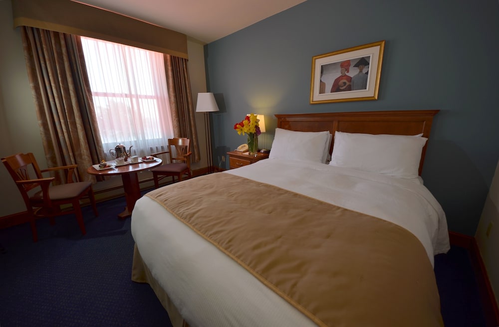 Tadoussac Hotel Seasonal Hotel 8/72