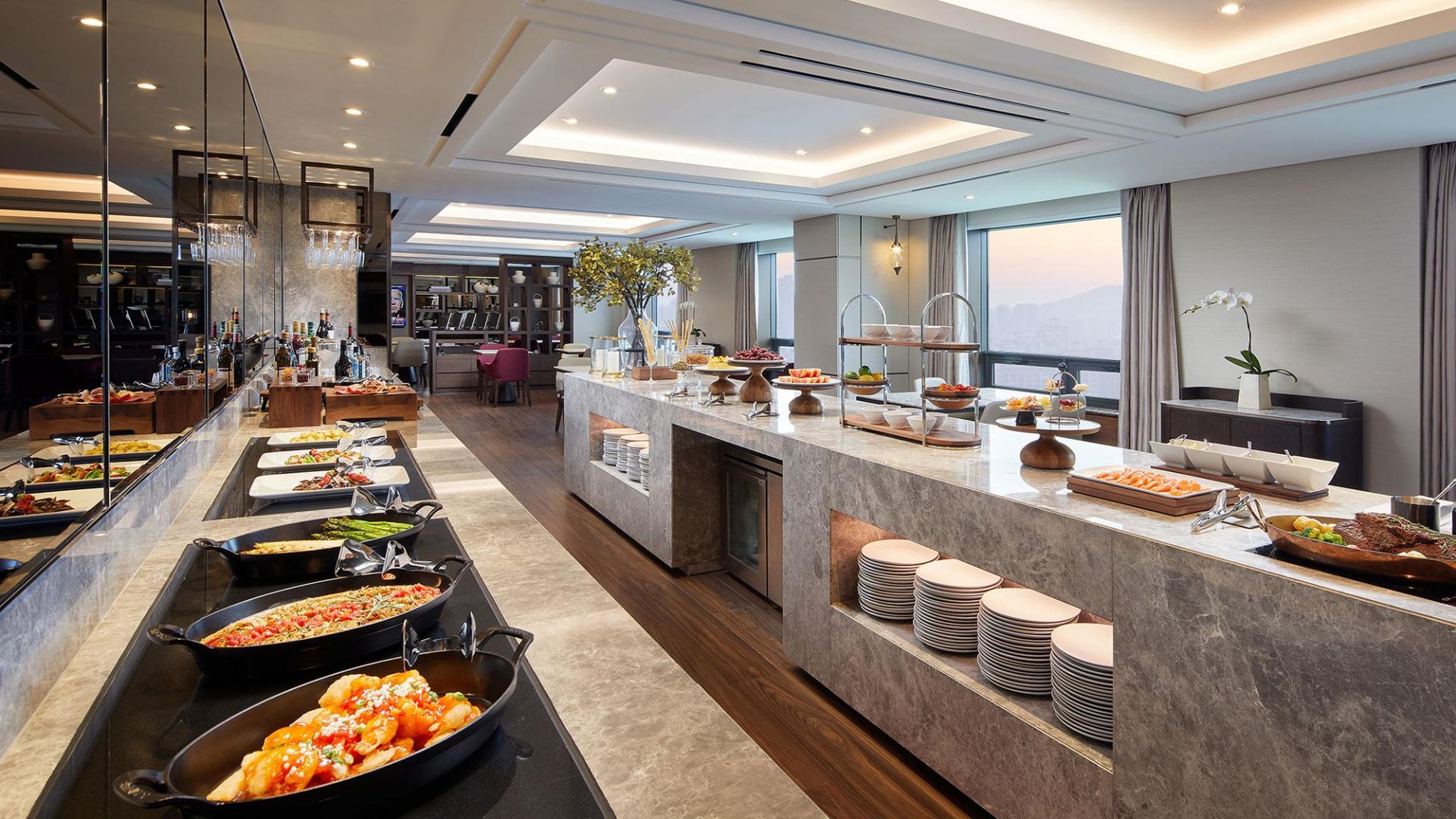 Lotte Hotel World 58/67