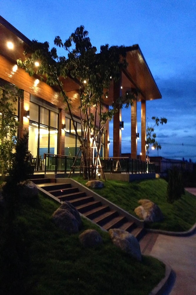 Nutchana Hill Boutique Hotel 25/30