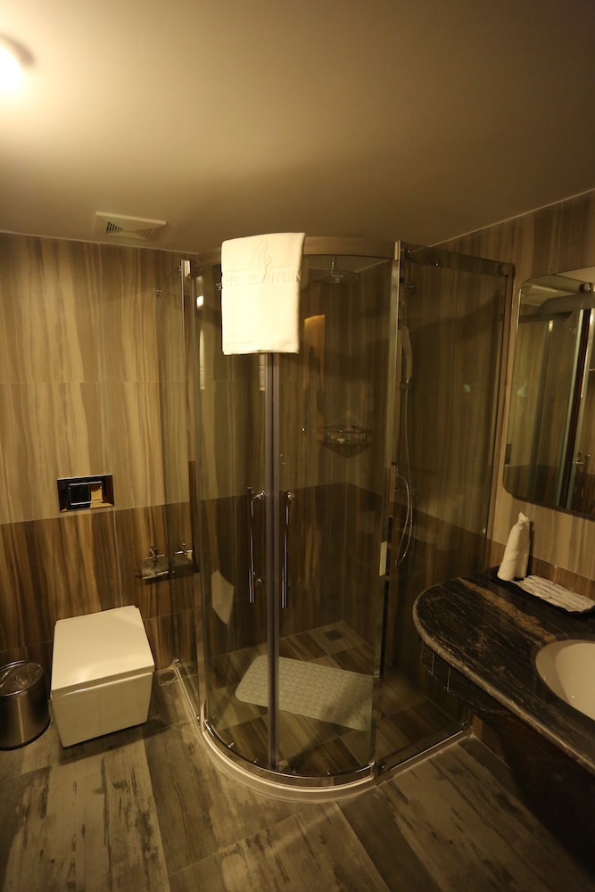Zabeer Hotel International 50/50