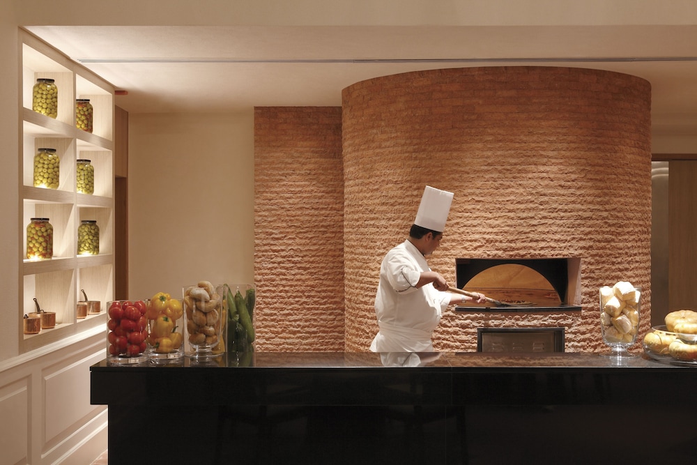 Trident Hyderabad 9/54