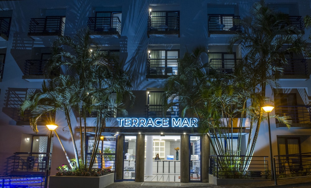 Terrace Mar Suite Hotel in FUNCHAL