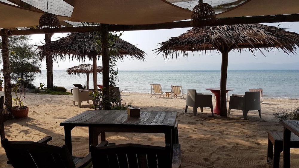 Seaesta Beach 34/46
