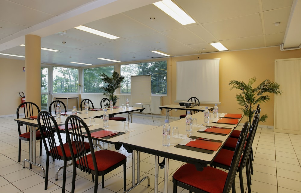 The Originals City Hotel L Acropole Saint Etienne Sud 24/37