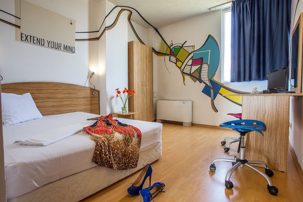 Art Hotel Simona 18/40