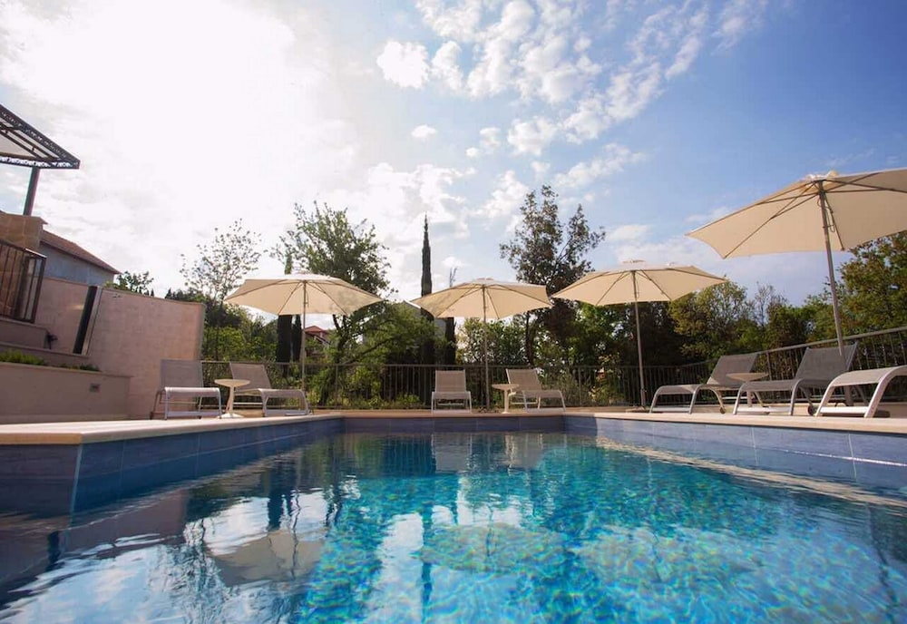 Villa Lukas 4/50