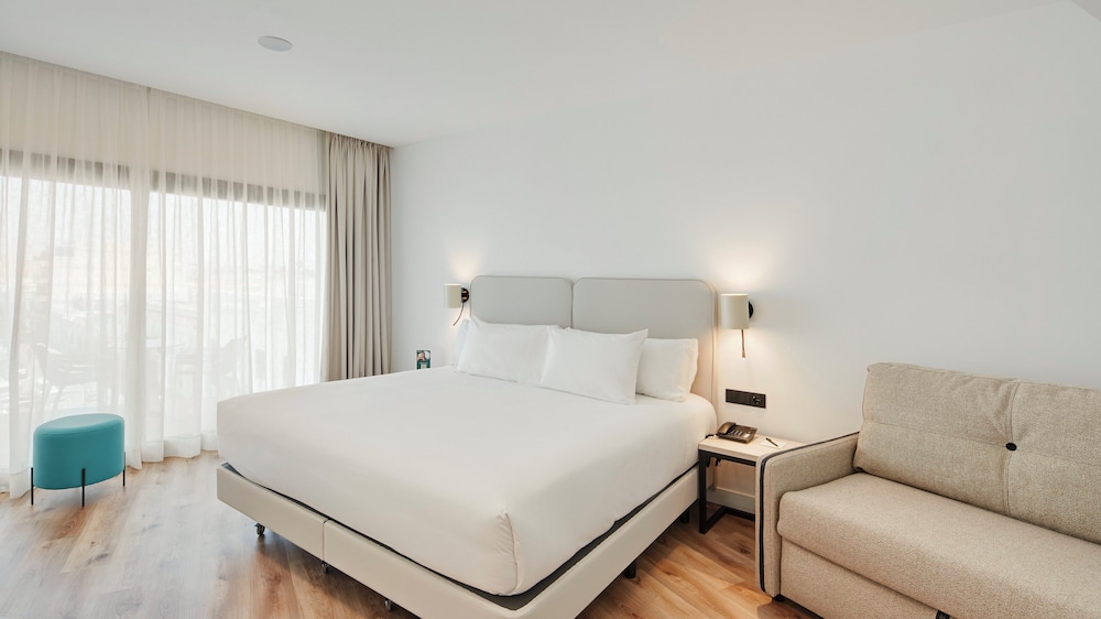 Superior, Triple, Double Bed, Sea Front, Sofa, Terrace