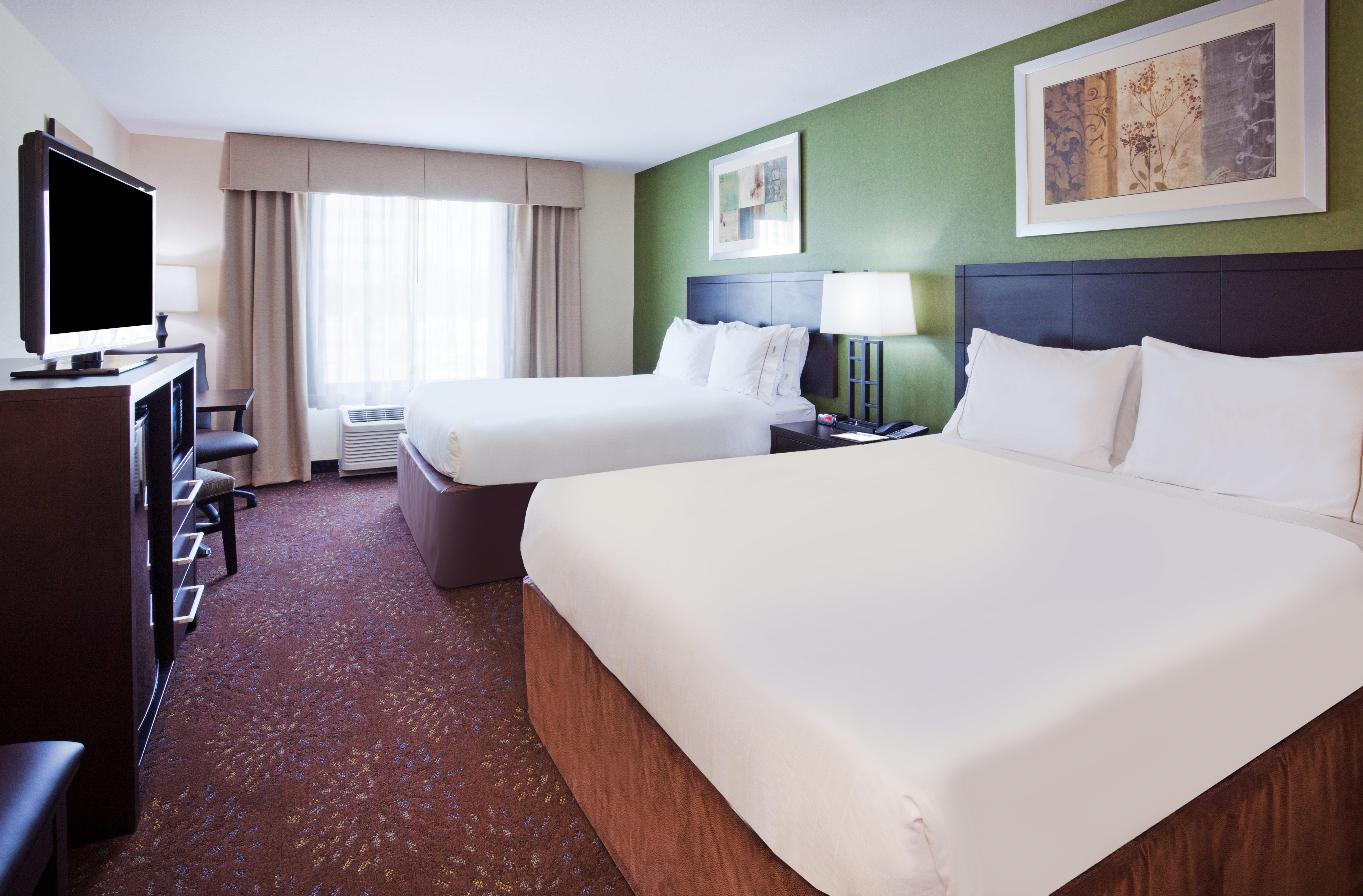 غرفة بسريرين كوين لذوي الإعاقة، Holiday Inn Express Hotel Suites Rochester 2/4